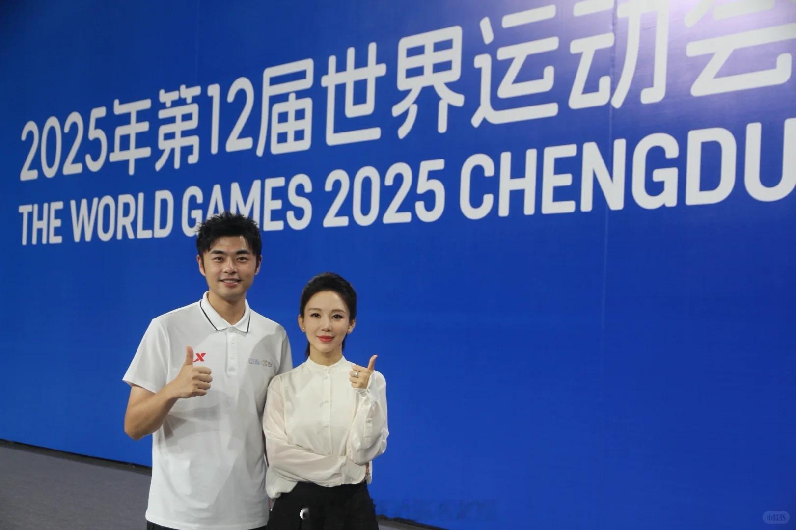 潘晓婷成都花式炫技再来亿点震撼 7月30日上午，享有“九球天后”美誉的台球世界冠