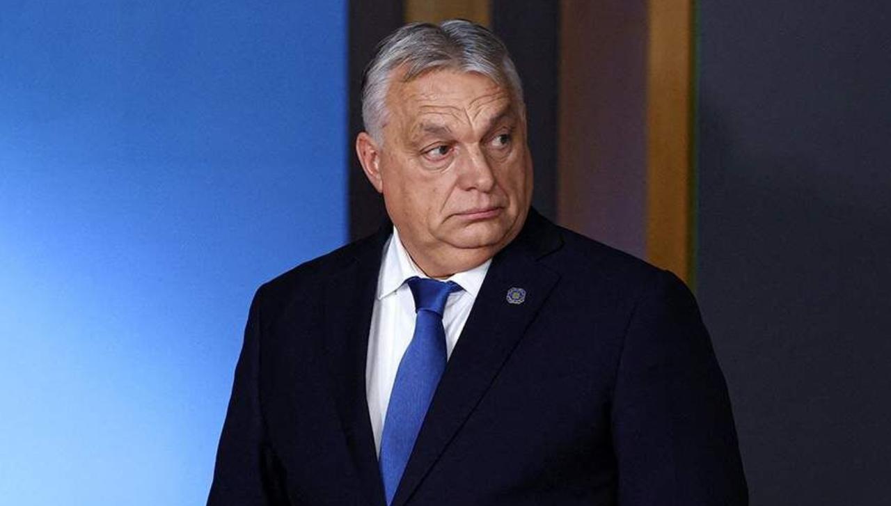 欧尔班警告：向乌克兰提供8000亿欧元援助将导致欧洲经济崩溃
 
欧盟向乌克兰提