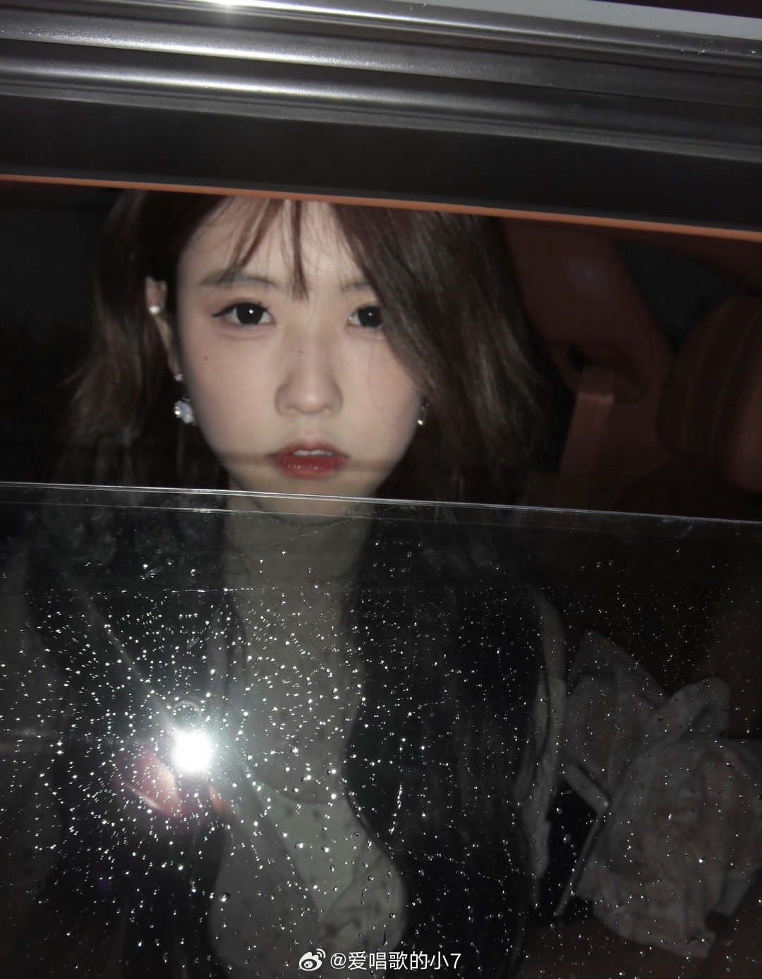 哈哈哈真是要笑死我，小区八卦是真多一个接一个聊闲人家让她老公发群里了这下全小区人