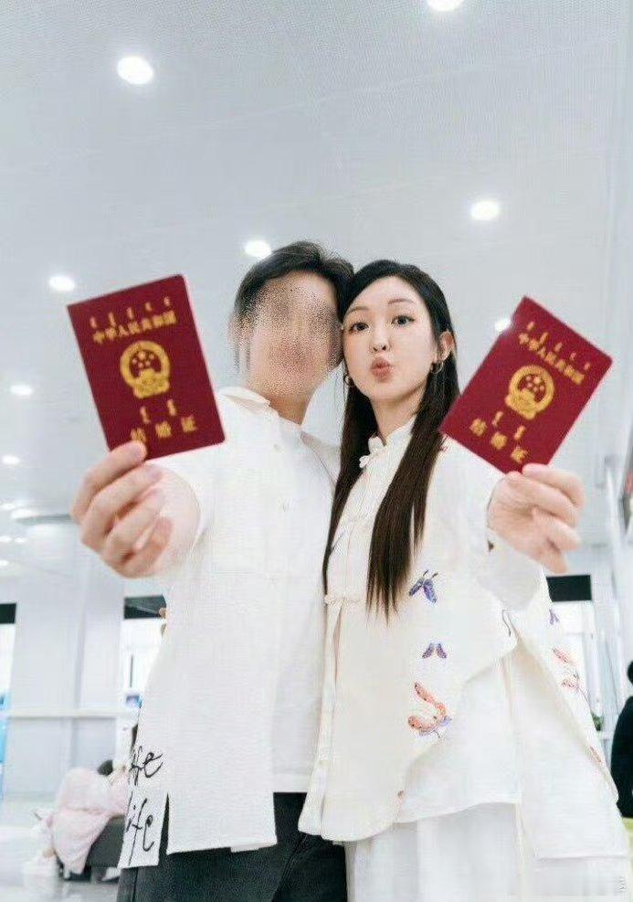 张凯毅张煜东闪婚闪离张凯毅张煜东刚结婚两年张凯毅官宣离婚婚姻考验太多，能走到最后