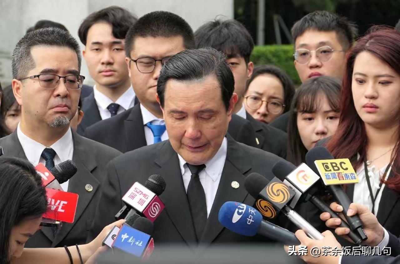 有人把马英九比做刘备，哭了一辈子，可惜金溥聪不是诸葛亮！
 
马英九这一生，确实