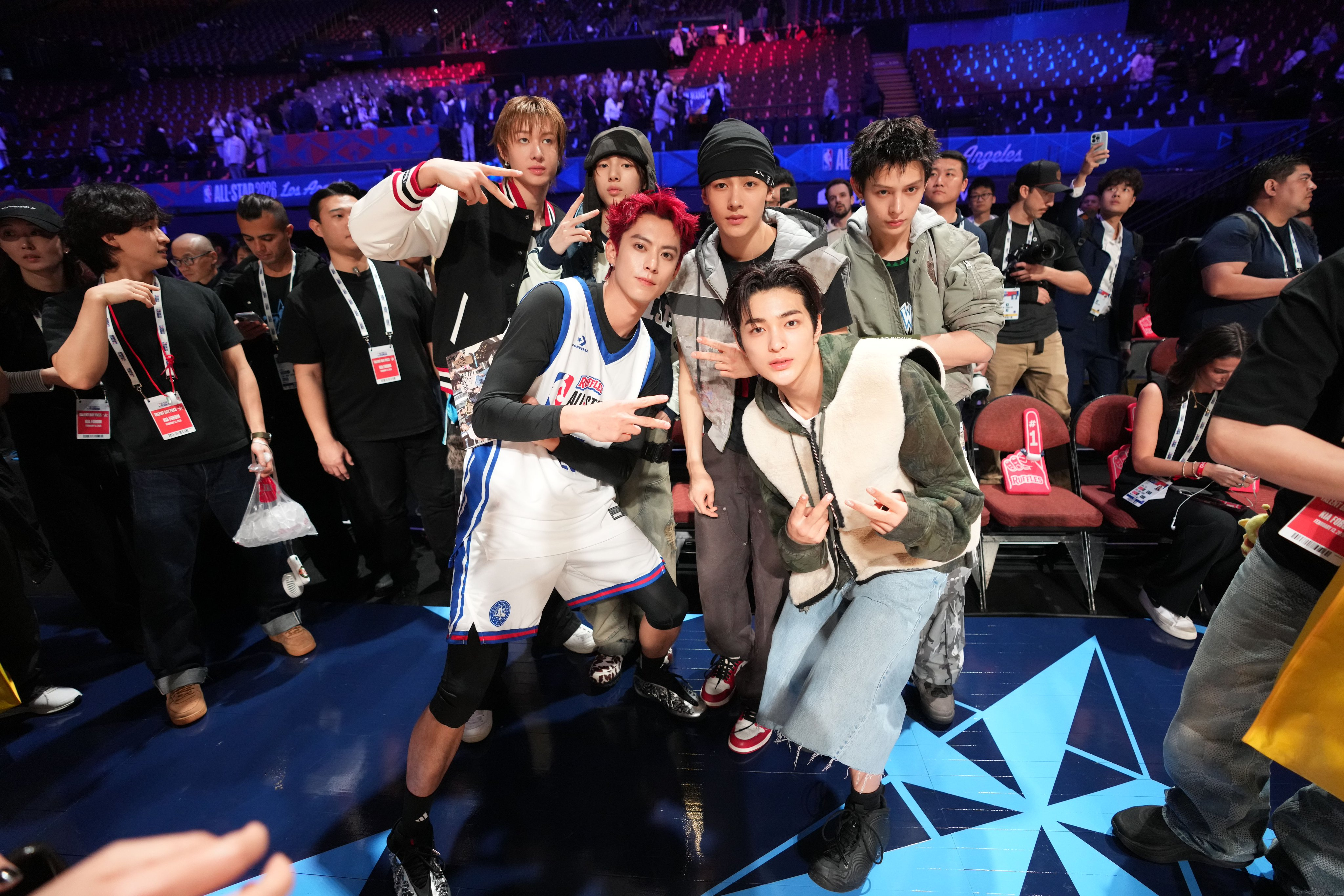 看点帅哥王鹤棣cortis联动王鹤棣三战NBA全明星王鹤棣见到了NBA蜘蛛侠王鹤