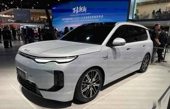 云辇A/空悬/后轮转向全给，新海狮08纯电续航900km，25万能卖爆？根据最新