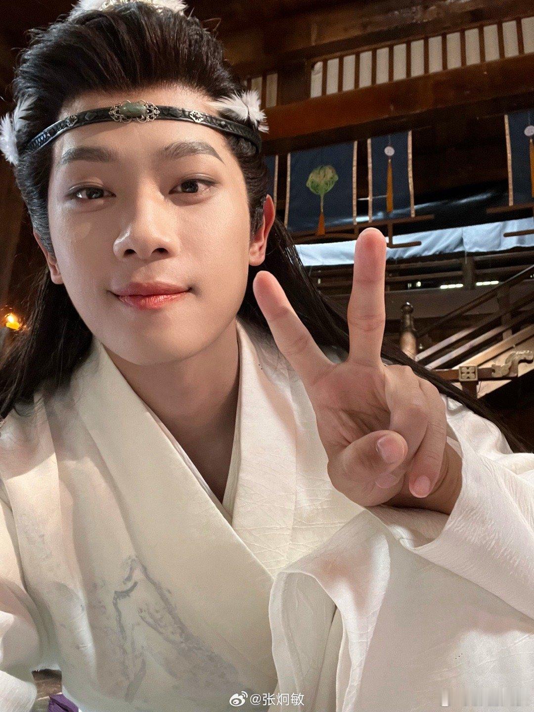 这个张炯敏又争又抢张炯敏你要不要这么会抢身份！皇后驾到扫楼直播连线，张口就喊我是