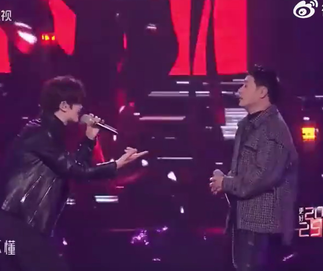 潘玮柏今夜不回家唱我 潘玮柏昨晚跨年舞台上面带的表现力也太充足了吧，可是真的十足