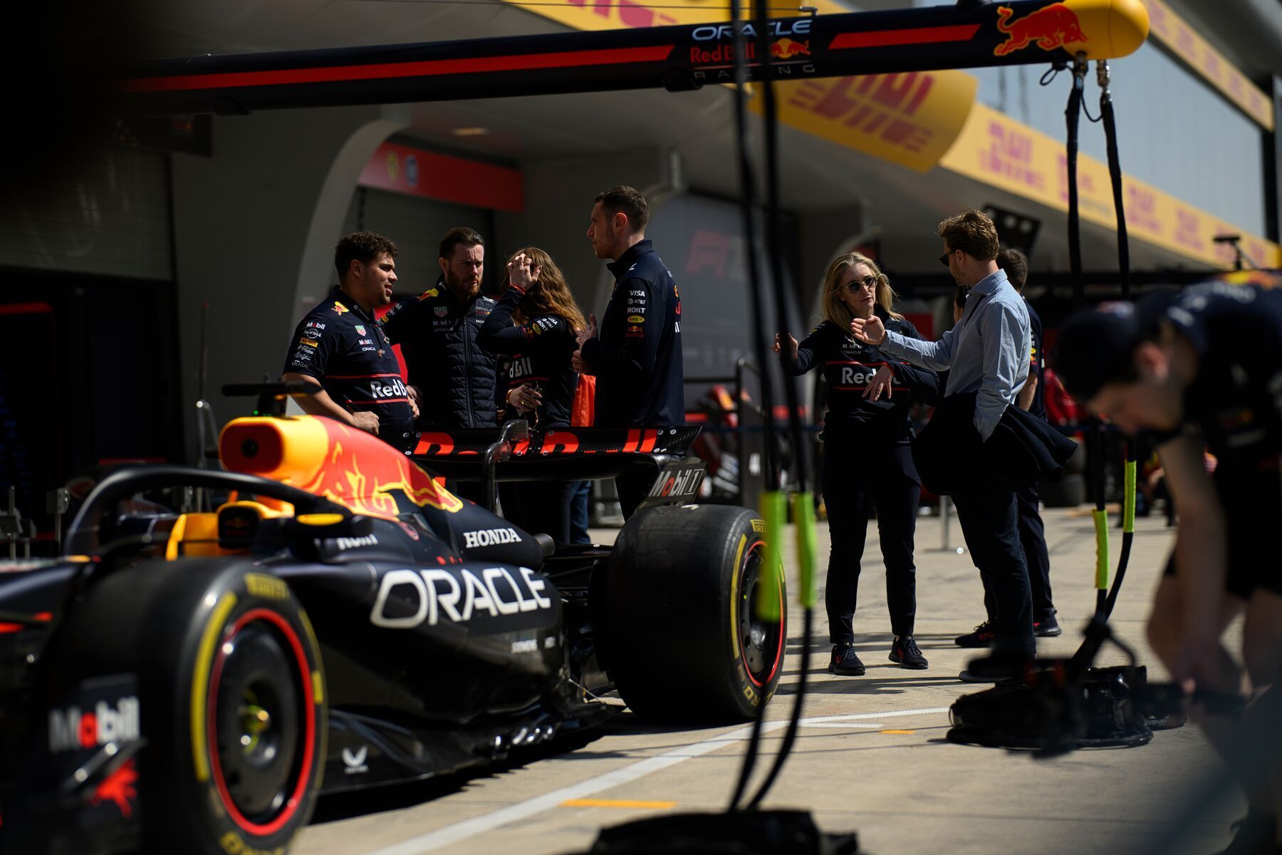 走进 F1 围场：F1 携手戈登·拉姆齐在上海推出全新高端观赛体验全新的大奖赛尊