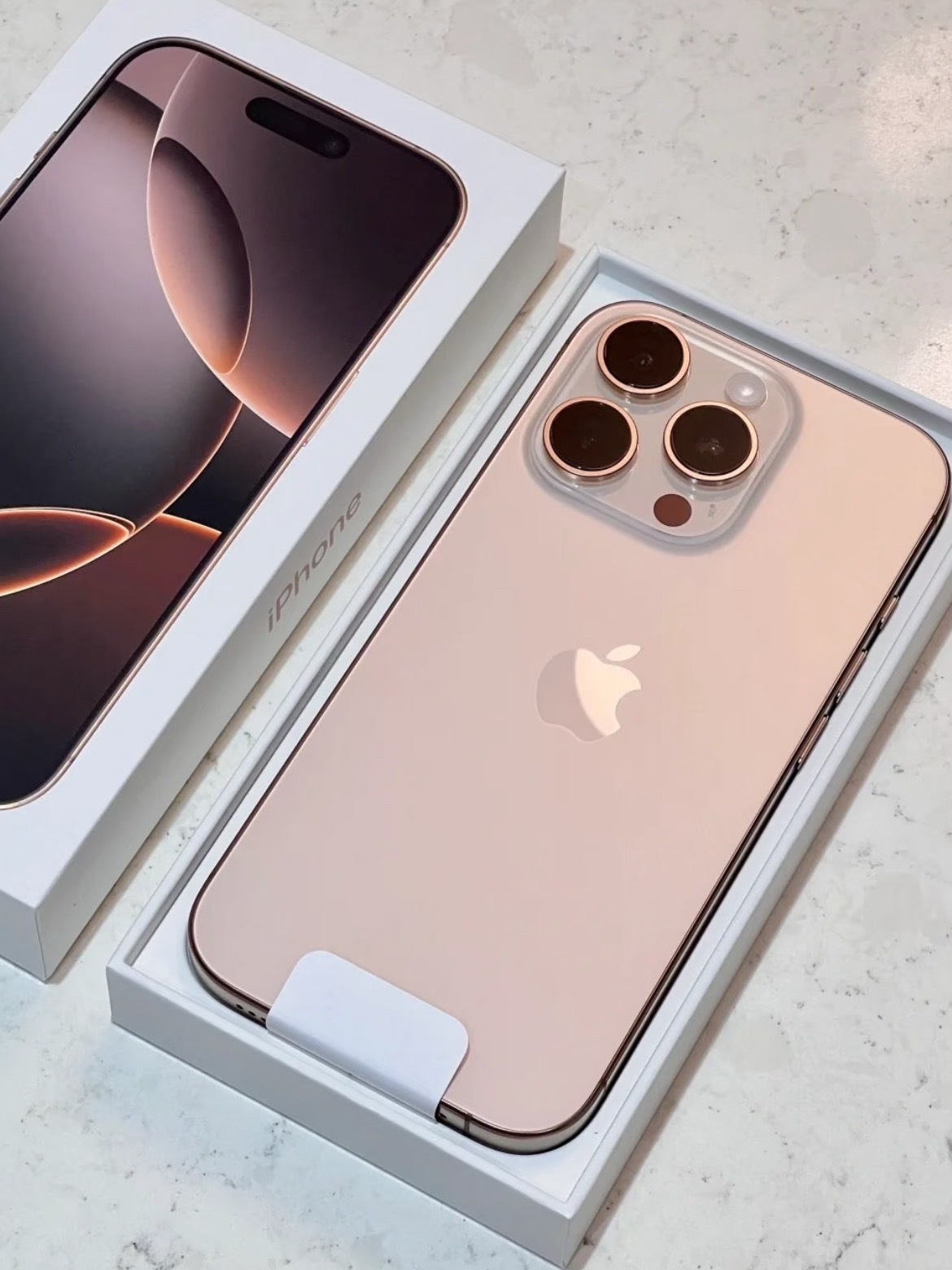 买iPhone16还是等iPhone17苹果销量连跌五季度，官方降价+第三方补贴