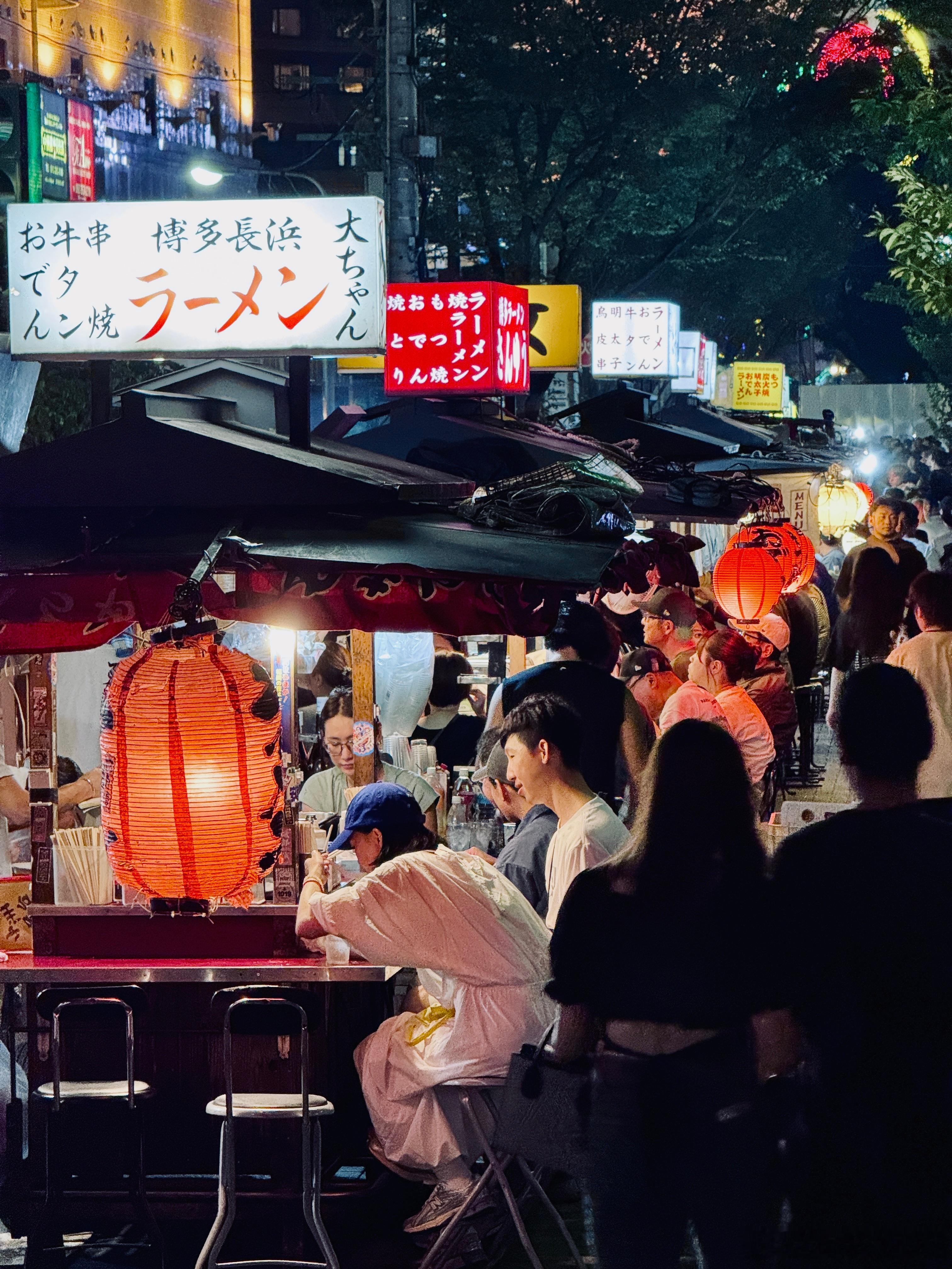 出来讨生活总有能赚到钱的办法  ​​​