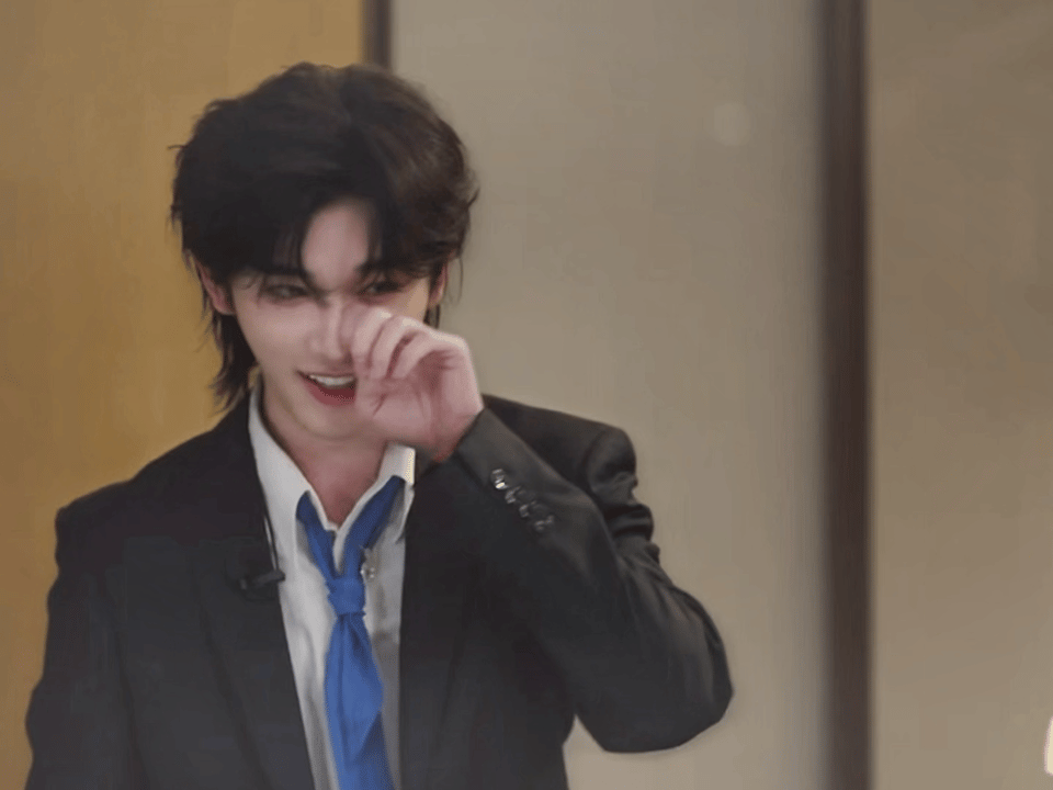 3月24日，开推4迪丽热巴退出丁程鑫加入
原以为是假的，没想到是真的！讲真，我很