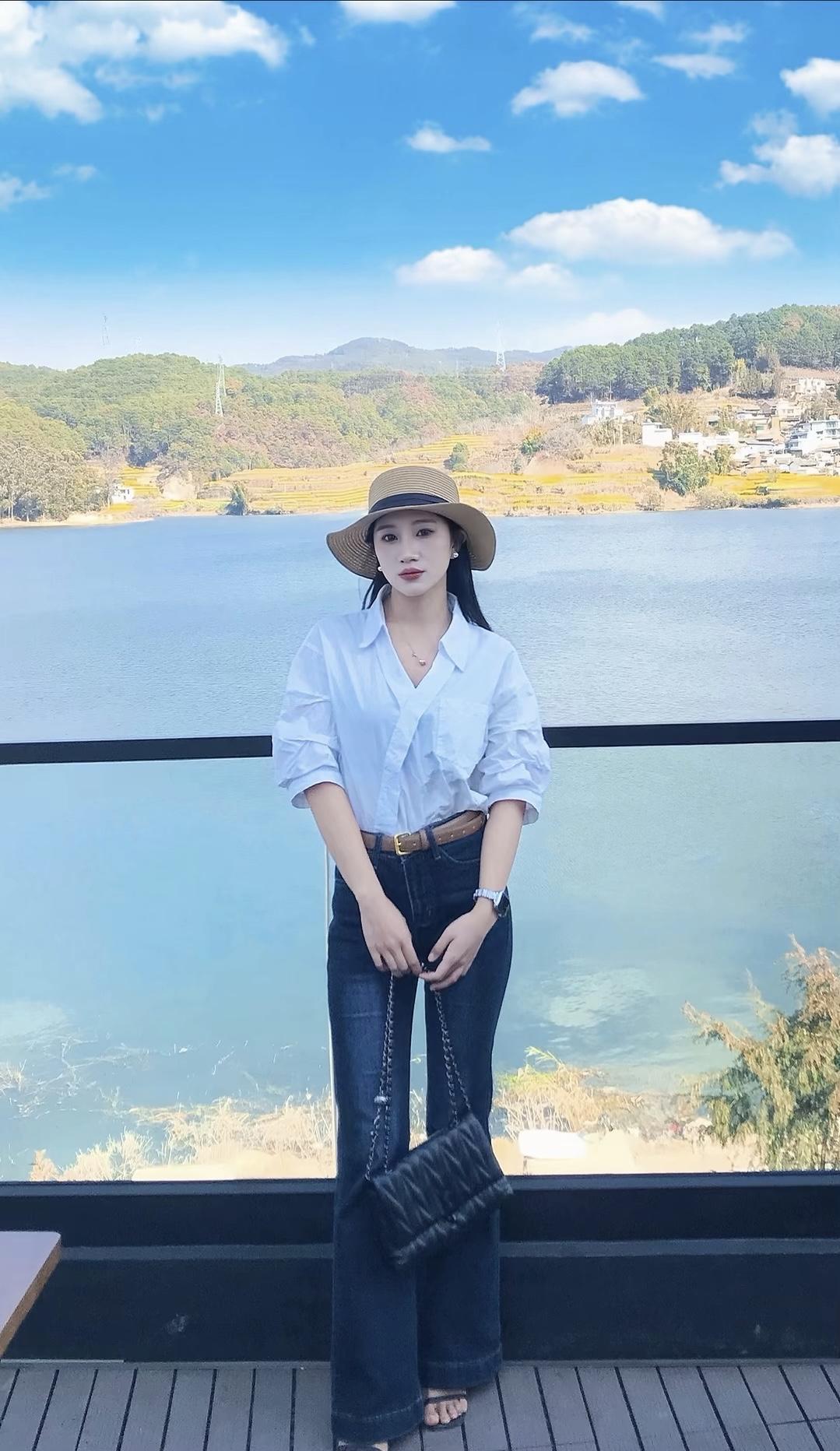 时尚穿搭探讨简约搭配