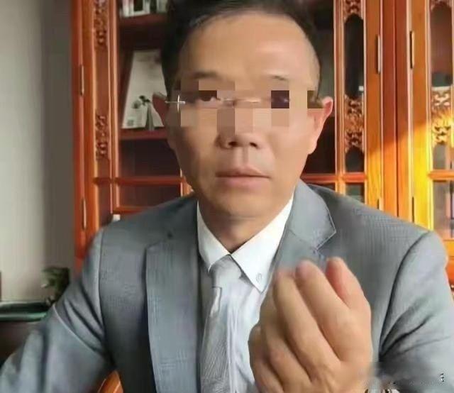 李圣律师被揍，被告撤诉，司法程序卡壳了

11月21号下午，王某的故意伤害案进入