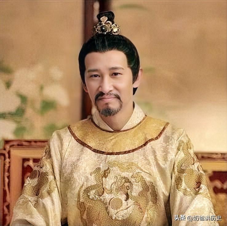 安史之乱爆发那一年，长达一个多月的时间里，大唐帝国同时存在两位皇帝。

公元75