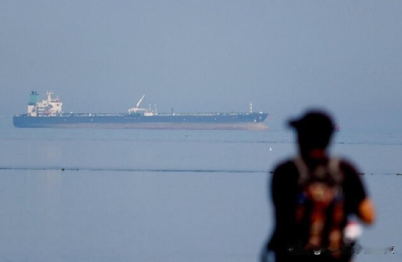 美国财政部允许对俄罗斯海运石油的制裁豁免失效。
5 月 16 日 (路透社)- 
