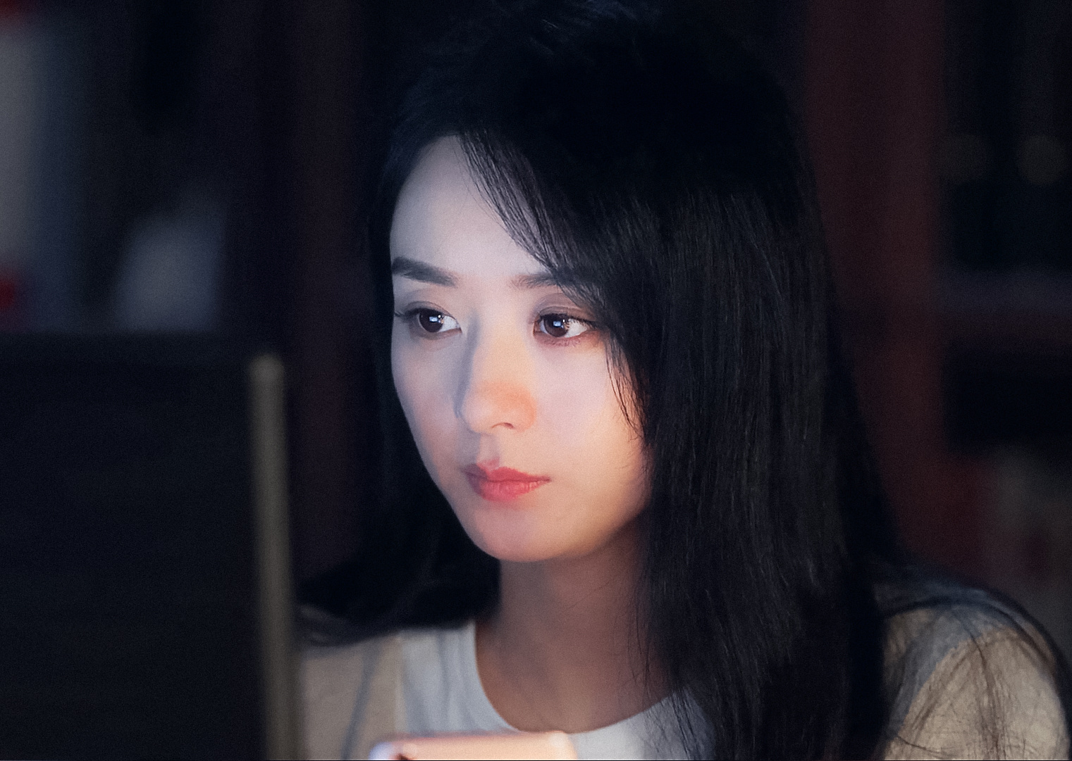 赵丽颖[超话] zly赵丽颖李秋萍 zly赵丽颖小城大事＂听你吟这残冬，等到暮色