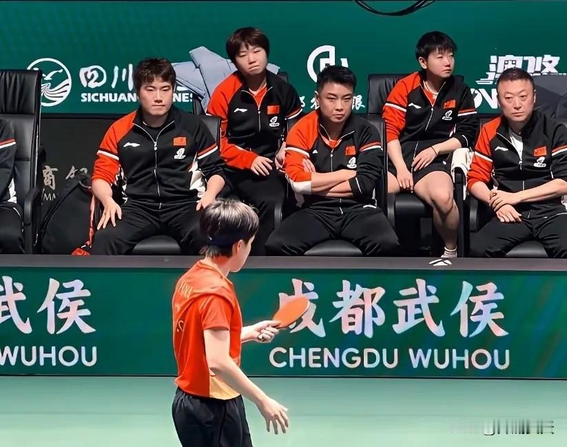 王楚钦刚才太帅了，成都混团世界杯对阵韩国，拿下韩国的最后一个球是王楚钦的穿越球，