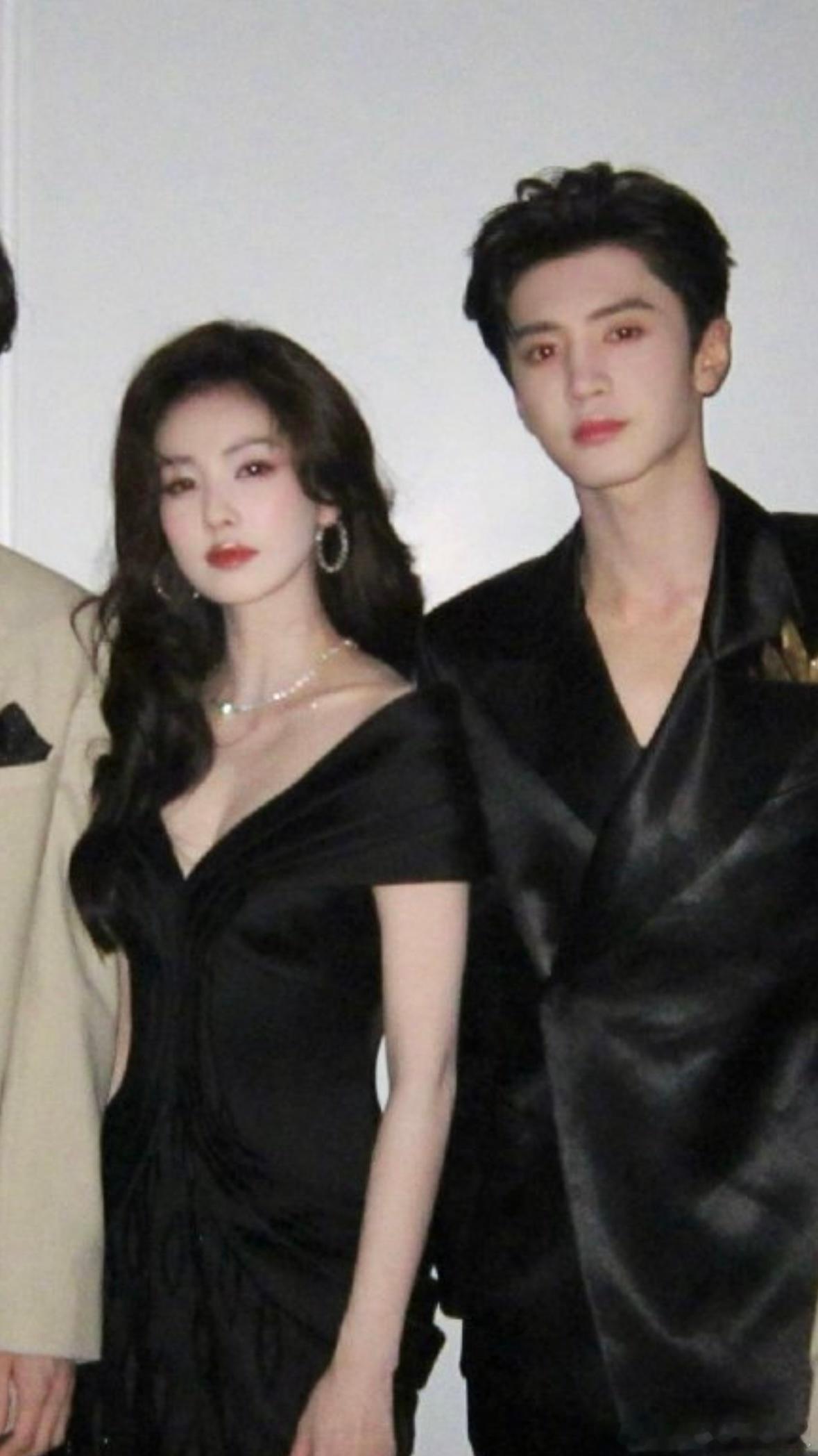 陈哲远白鹿内娱散财童子内娱散财童子陈哲远白鹿我将住在内娱散财童子陈哲远、白鹿的微