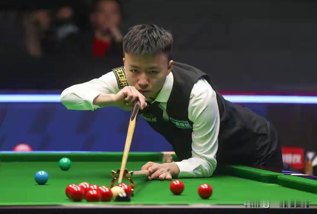 斯诺克威尔士公开赛1-8决赛开战，中国球员喜忧参半，吴宜泽4-0横扫大卫·格雷斯