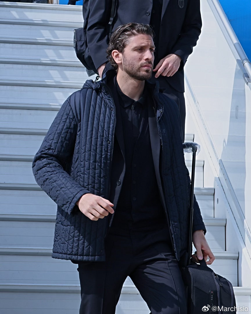 继续剑指美加墨世界杯！意大利飞抵贝尔加莫！🇮🇹意大利国家队世界杯预选赛欧洲区