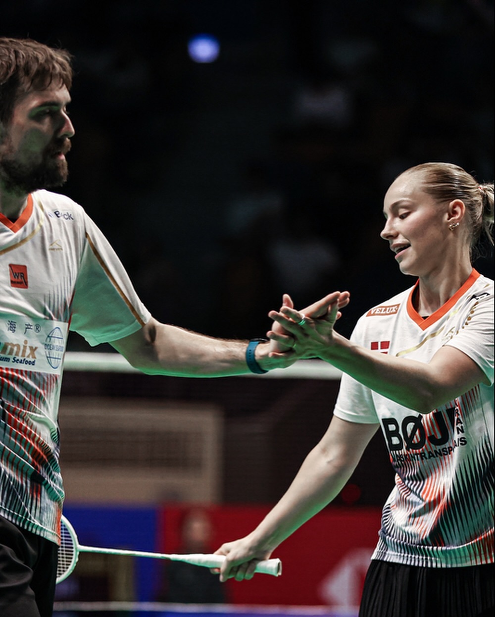 马蒂亚斯/博尔🇩🇰 21-18、14-21、21-14 🇪🇸加西亚/露西