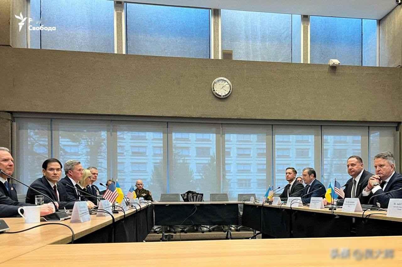 10年入约禁令+3周弹药告急？美乌闭门会谈，欧洲态度藏玄机

23号晚上，乌克兰