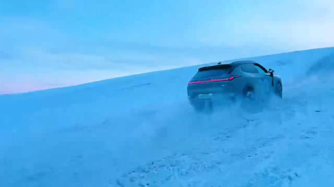 告别雪坡焦虑！领克08EM-P让呼伦贝尔冬日出行更从容
  对于呼伦贝尔的车主而