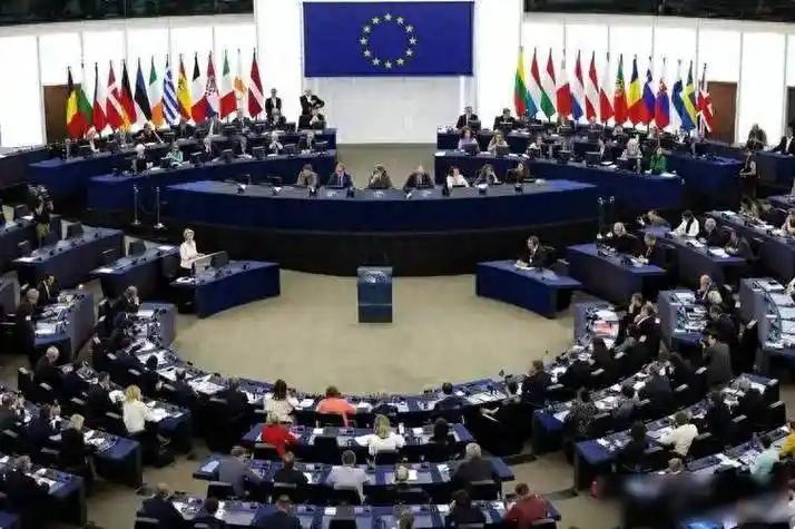 演得真像，欧盟27国删掉中国二字，比利时带头挑事，对华下狠手..
 
当下欧盟对