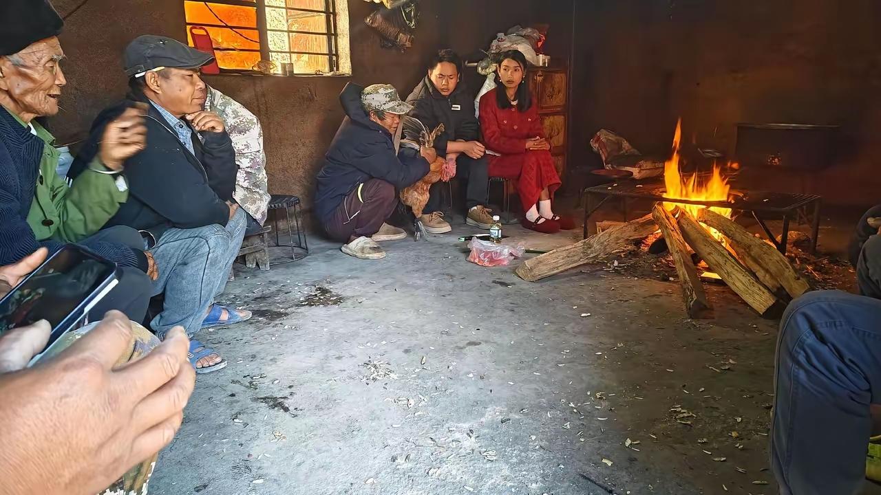 这一看就知道是嫁给了爱情，这样的女孩值得用一辈子去珍惜！[赞]