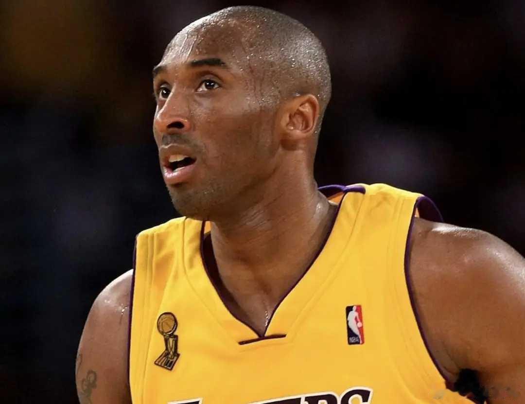 阿德巴约评选NBA历史前五球员：科比、库里、乔丹、KD、邓肯北京时间8月3日，热