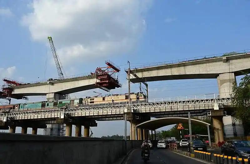 不少人以为，印度新干线项目只是建设进度一再延期，但实际上，这项工程早已陷入名存实