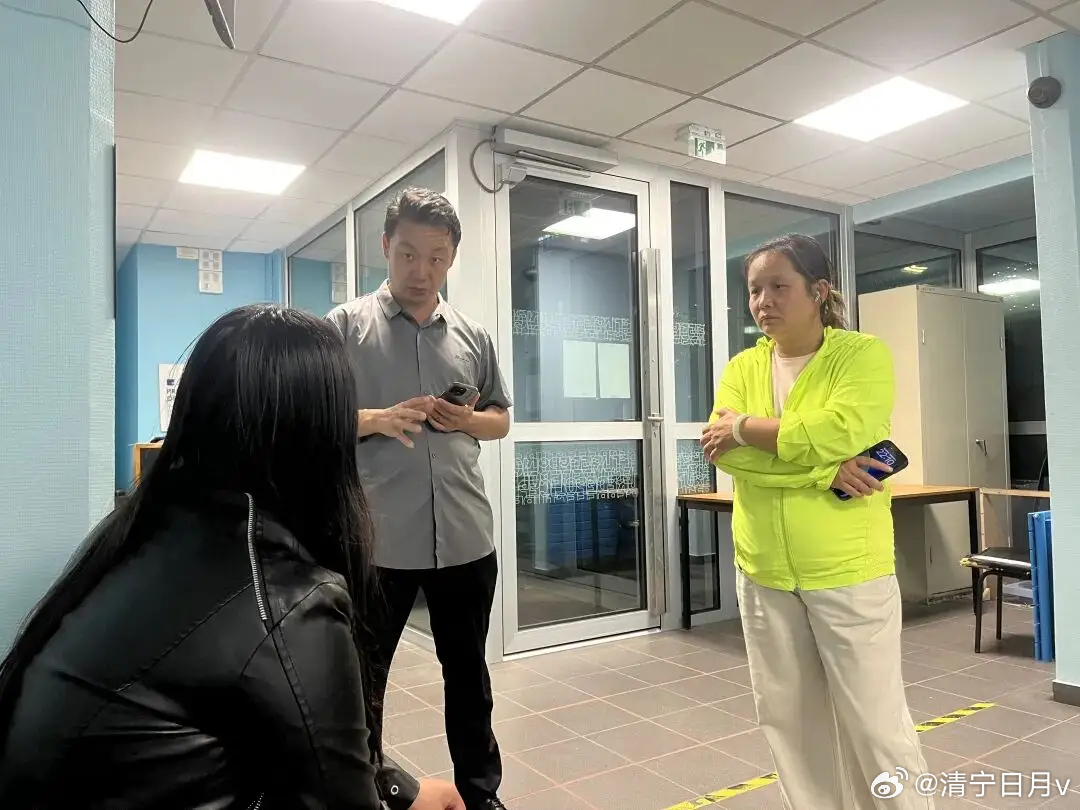 2026年7月24日，旅法志愿者接到求助电话，广东一名98年女生去法国巴黎旅游，