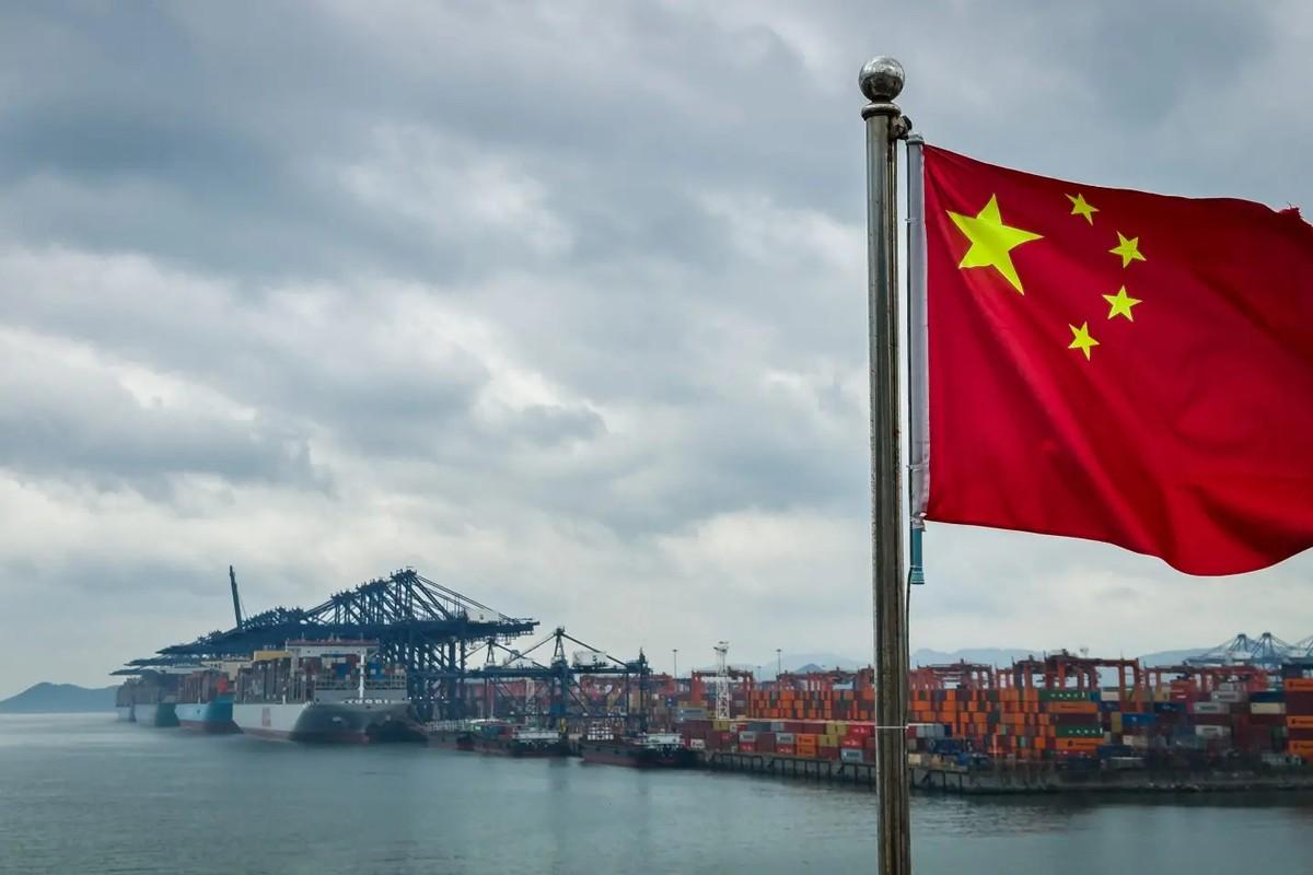 商务部10月16日发了一纸公告，把40项中国技术圈进了管制范围。2026年第48