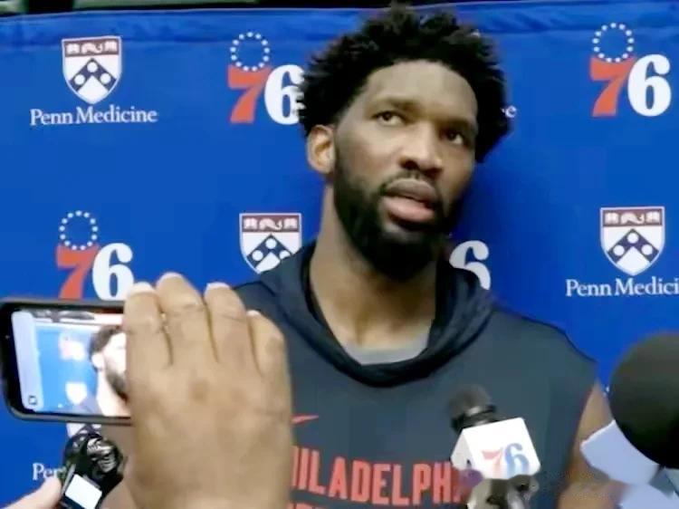 #NBA大实话# 
北京时间10月7日NBA76人队中锋球星恩比德接受采访公开谈