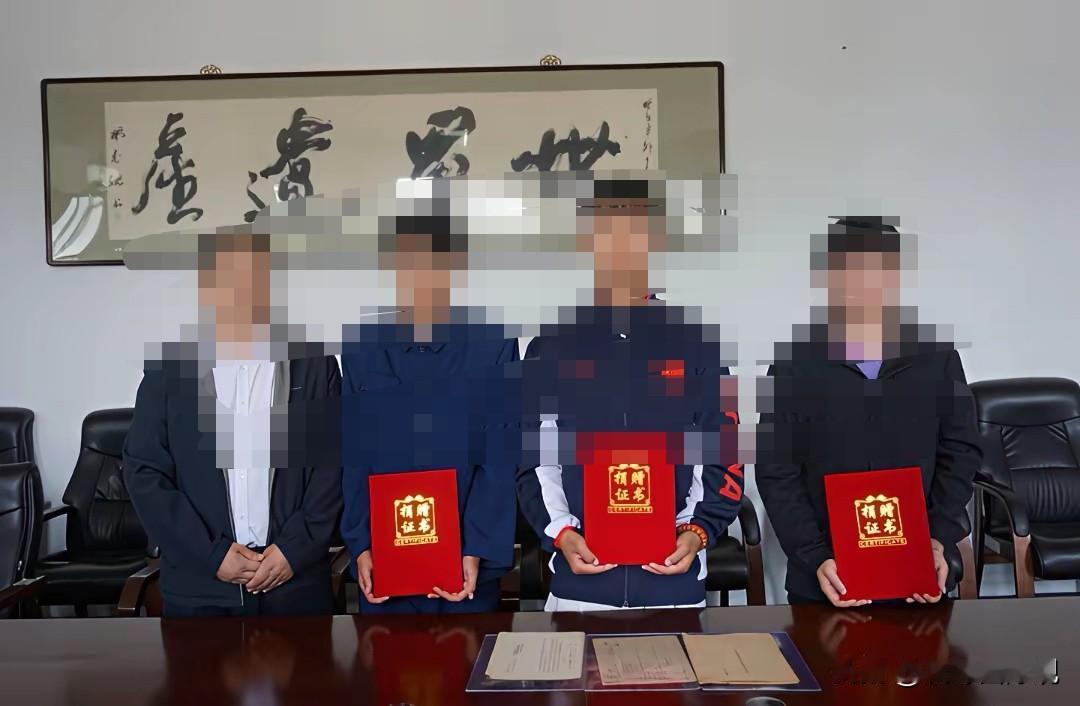 是谁在威胁我们的爱国少年？
三位浙江爱国少年在民间收集到日本731部队在中国作恶