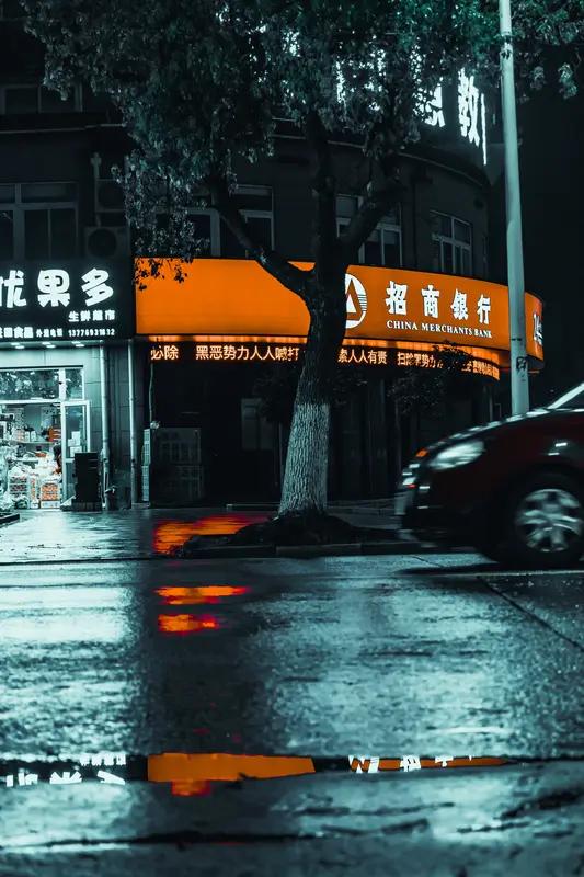 心软的人永远被拿捏，狠心的人反而被善待，这就是人性现实

 
从小我们被灌输要心