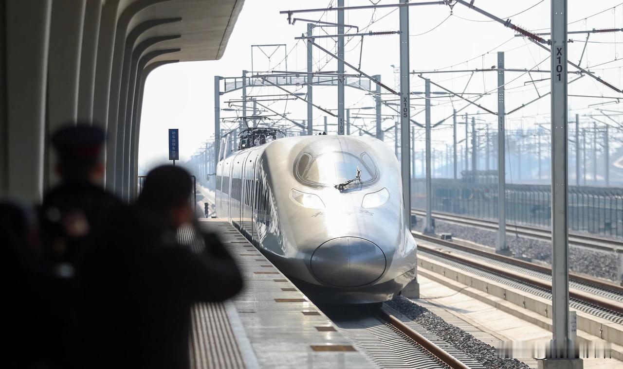 一、早期铁路建设标准较低
1. 技术条件限制
   山东是中国较早修建高铁的省份
