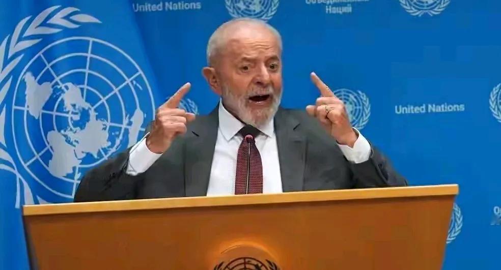 巴西指责美国又干龌龊事！
据埃菲社报道，对于美国要求瑞典制造商萨博公司，提供有关