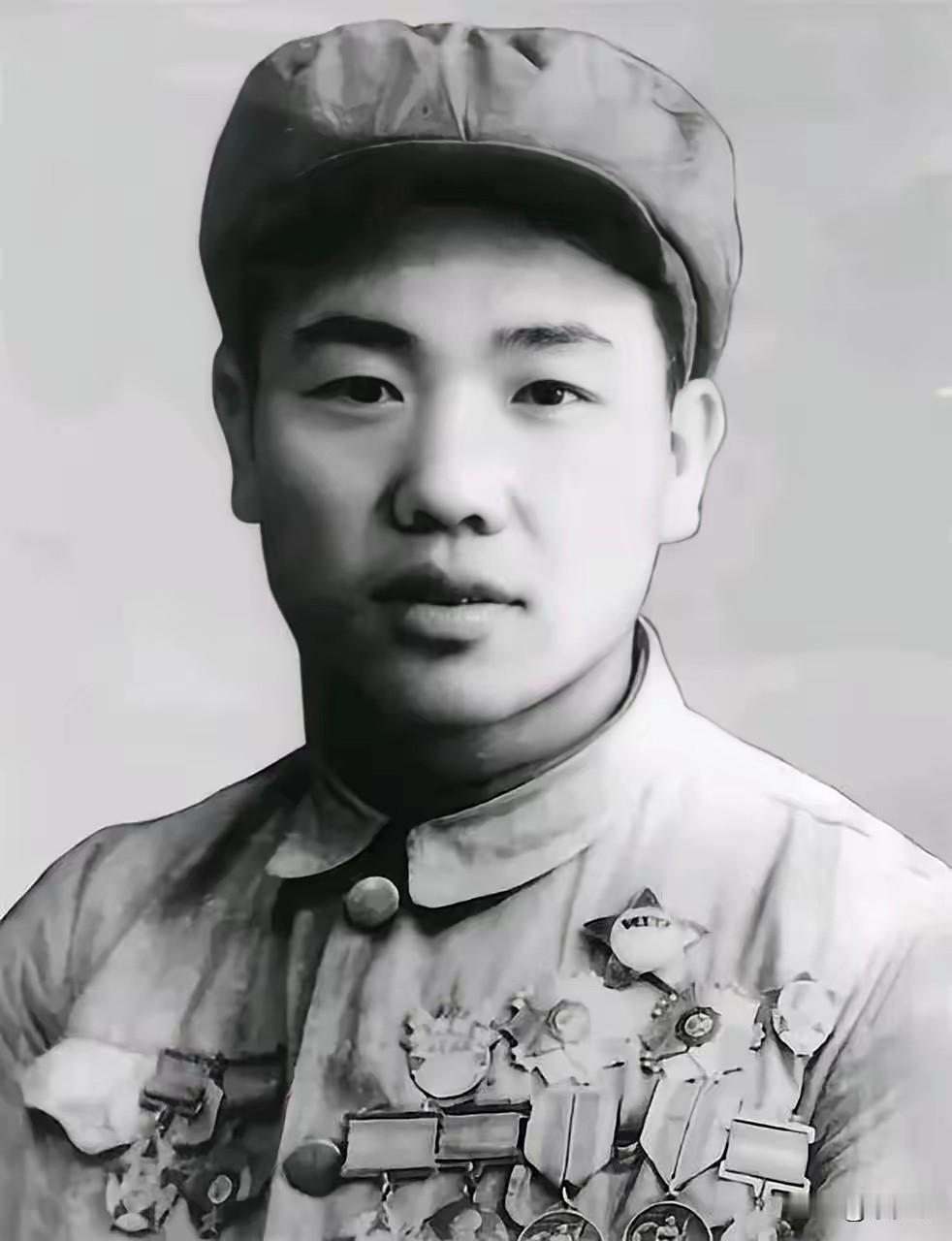 1950年，志愿军排长郭忠田私自放走了美军50多辆坦克，却带领全排以0：215的
