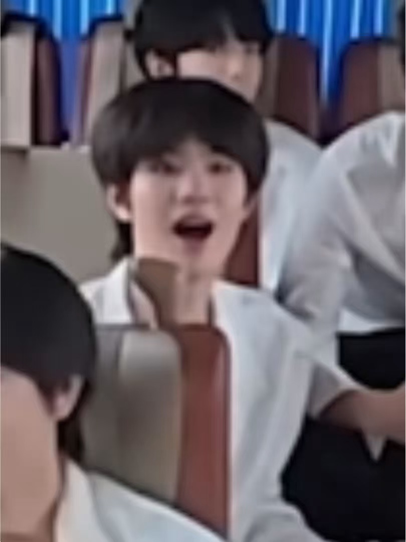 像素小狗萌萌的笑 