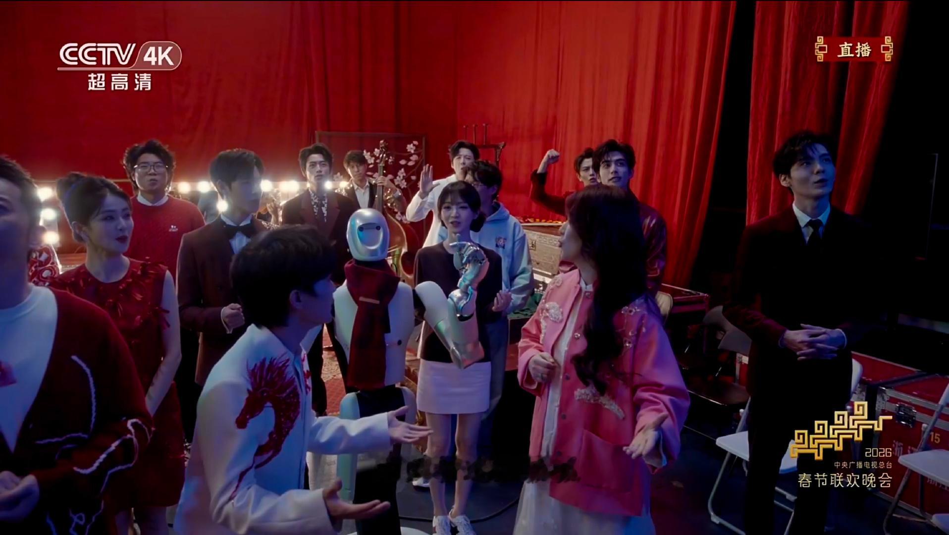 银河通用机器人盘的不是核桃是沈腾马丽单飞了 沈腾怎么办 春晚名场面预定！机器人淡