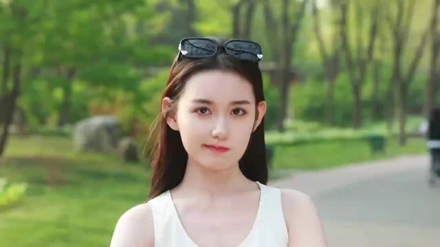 #郭麒麟对接否认与蒋依依结婚#网传蒋依依和郭麒麟已经低调结婚的消息刷屏，不少网友还翻出当年《赘婿》的