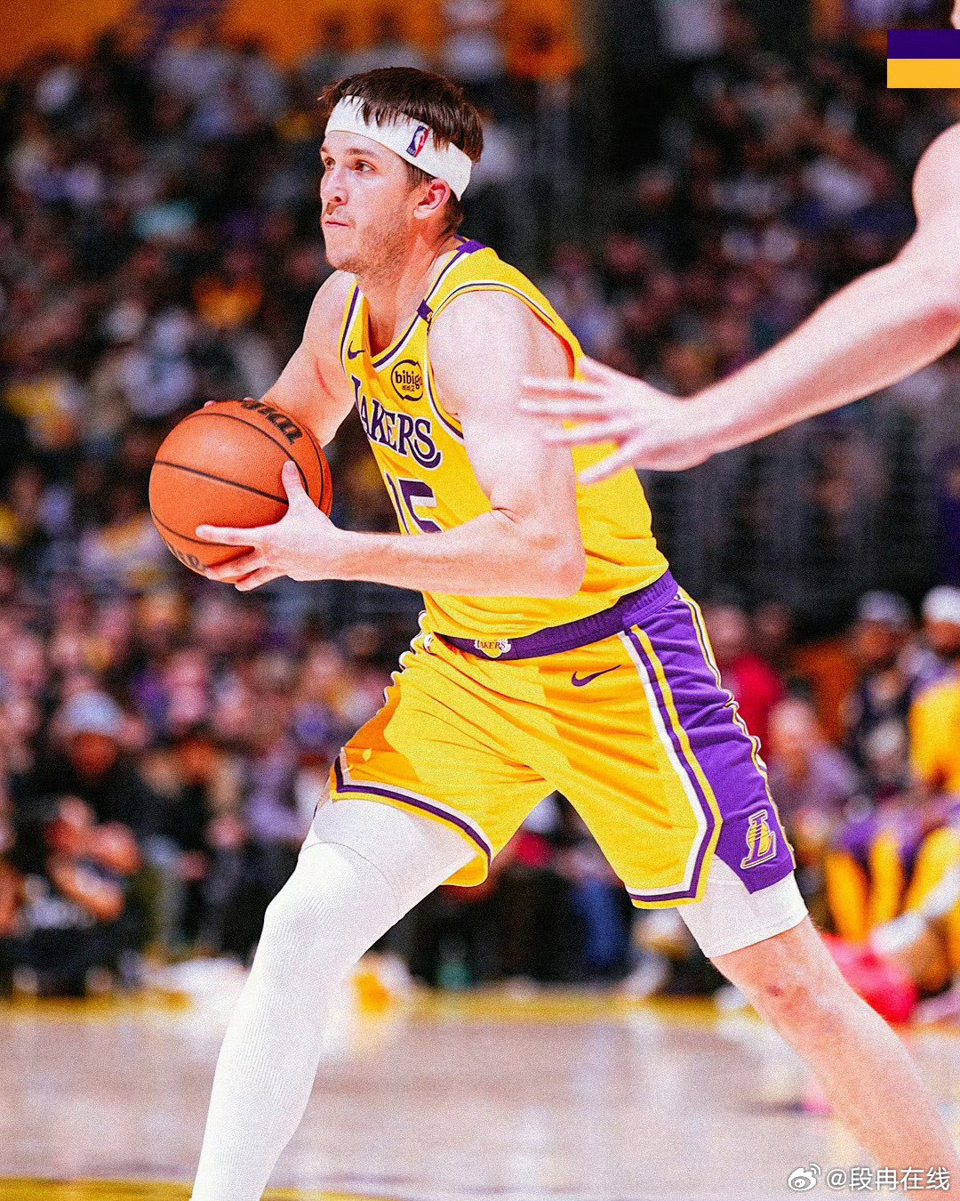 里夫斯预计将以一份4年1.85亿的合同与湖人续约。这份合同是NBA历史上落选秀球