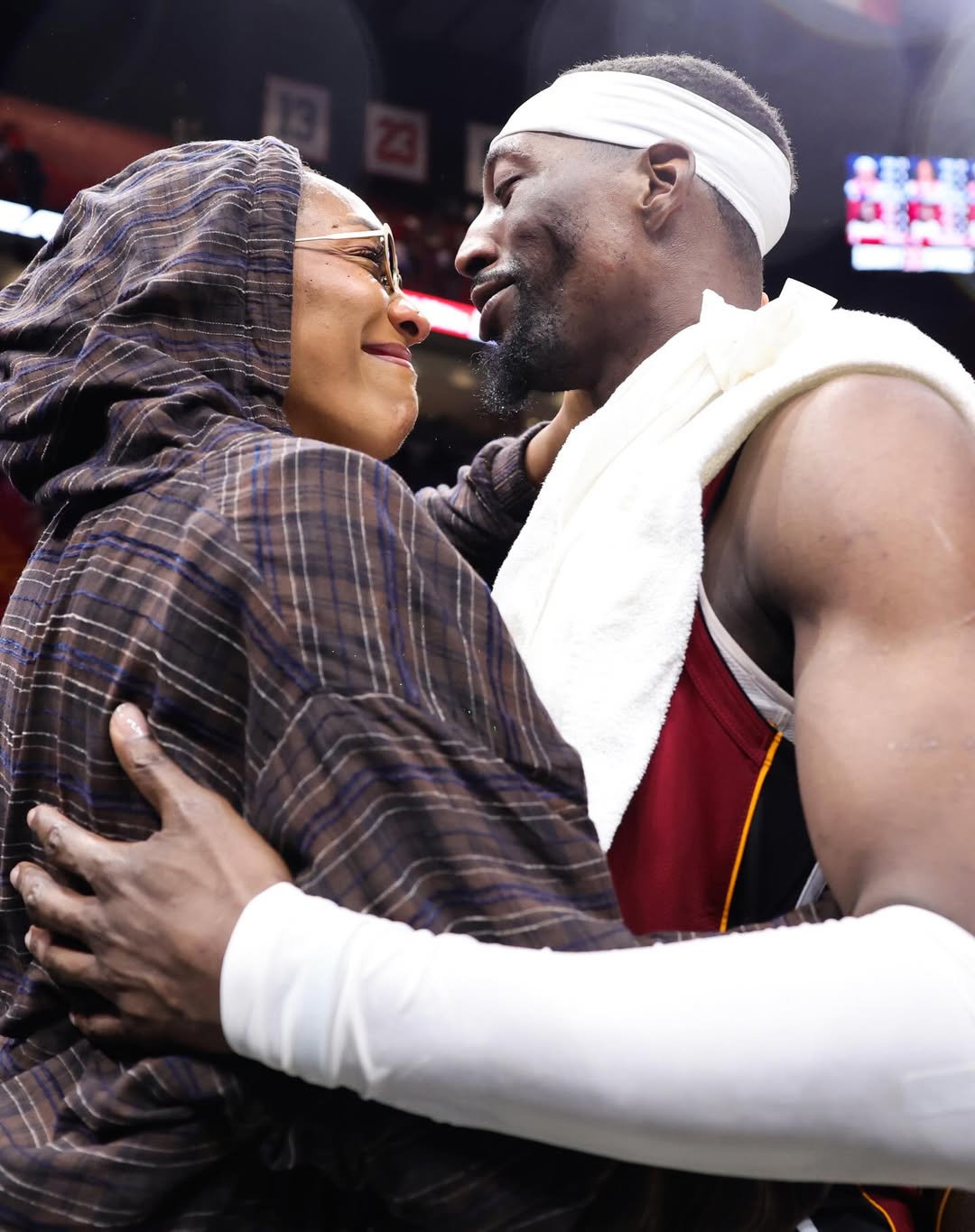 冻干草莓 农药篮球与爱👩❤️💋👨不知道阿贾威尔逊这件💯💥🐍衣服会不会