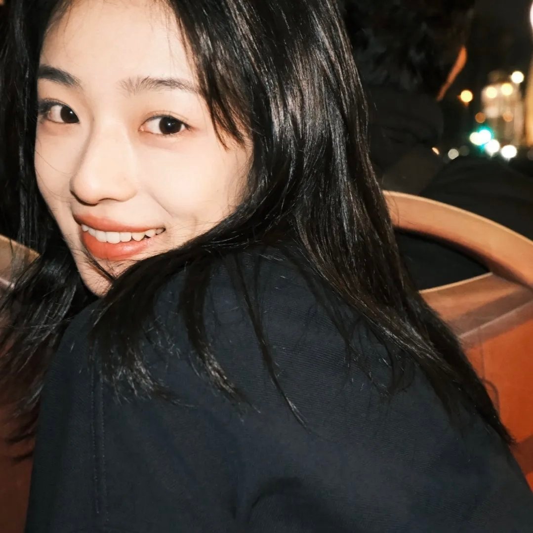 内娱女明星头像｜王和｜00后小花头像｜恬静的生命力 