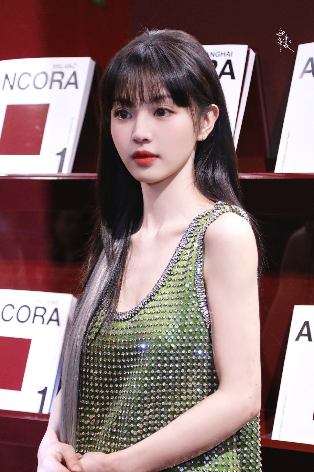 田曦薇好精致的手办 生图和精修完全无差😍 ​​​
