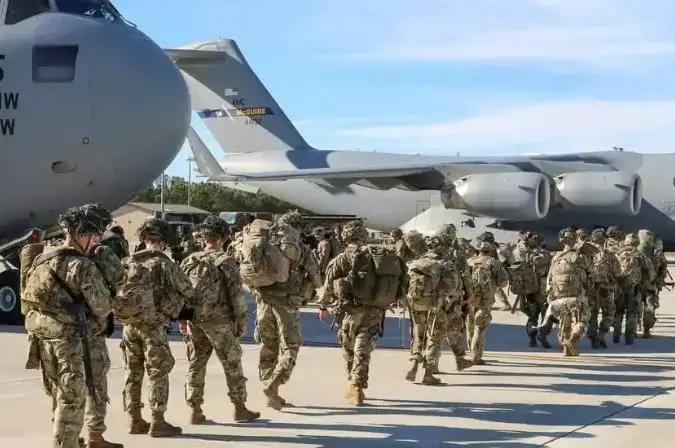 100 多枚精确制导导弹连夜砸向叙利亚沙漠，美军 “鹰眼打击行动” 喊着 “复仇