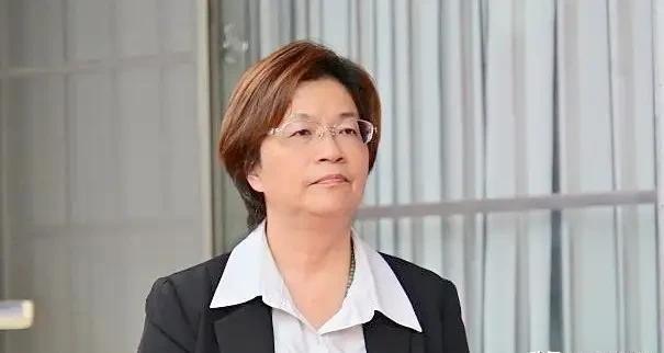 蓝营为魏平政发力了，王惠美也再度成为焦点。就在今日（10月22日），蓝营召开记者