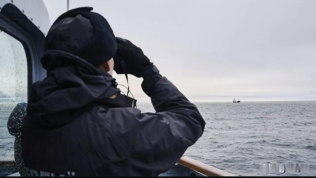 12月1日 俄罗斯新闻社报道，爱沙尼亚外交部长马尔古斯·察赫克纳警告乌克兰不要攻