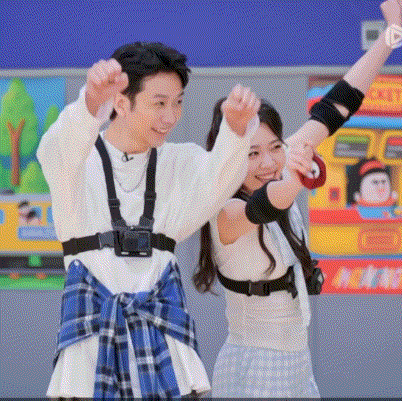 俺们喜人圈也有自己的鼠鼠和兔兔啊刘思维朱美吉这个哥妹组合爽！两个人的合作总能碰撞