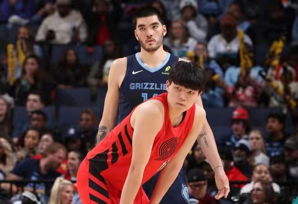 波特兰开拓者 记者Casey Holdahl表示，原计划让杨瀚森参加今天混音队比