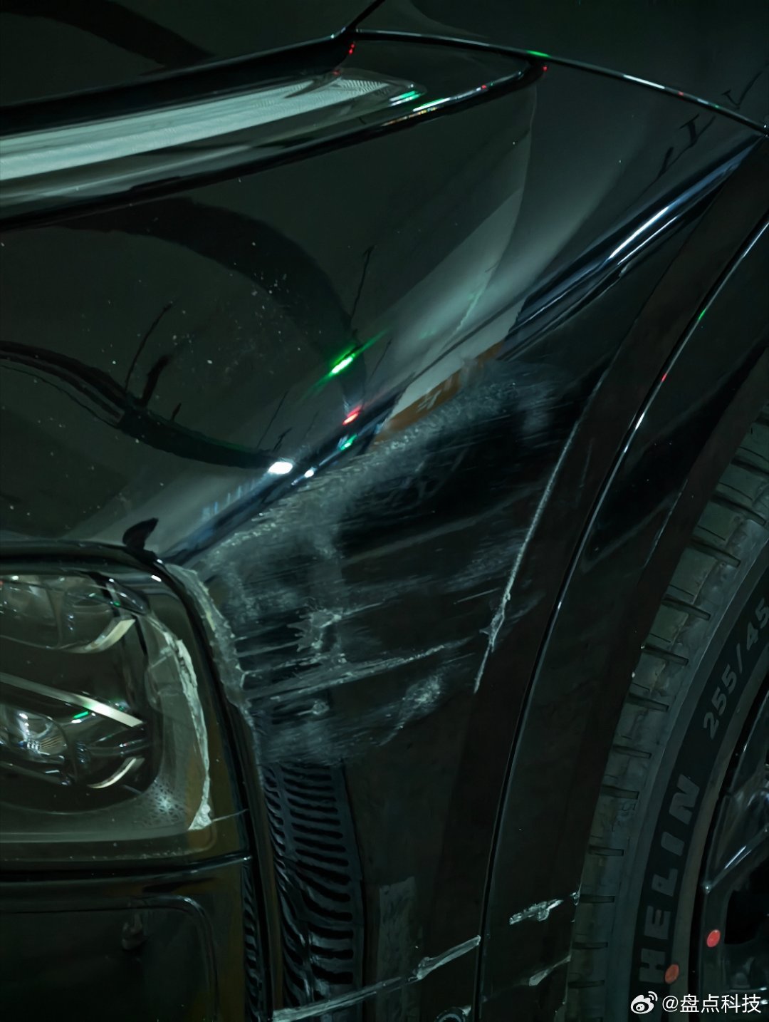 早上起来！人在囧途！？？？？飞机延误一个半小时！和朋友准备开车去机场，结果发现，